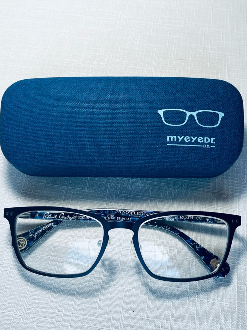 Robert Graham CADEN NAV magnificent eyeglass frame
55-19-145